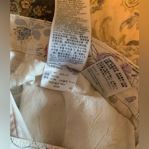 Levi’s Jeans - 524 Too Superlow Style - White Floral Print - Size 9 - Picture 5 of 5